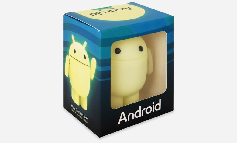 Google Android glow in the dark bugdroid