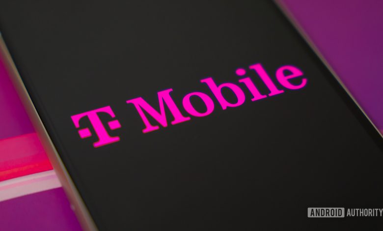 T Mobile logo on smartphone (2)