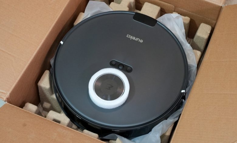 Eureka E20 Plus in box