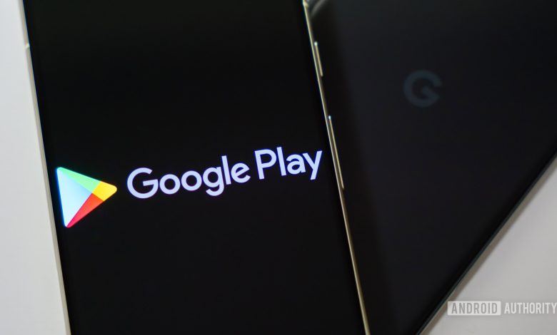 Google Play Store logo on smartphone stock photo (4)