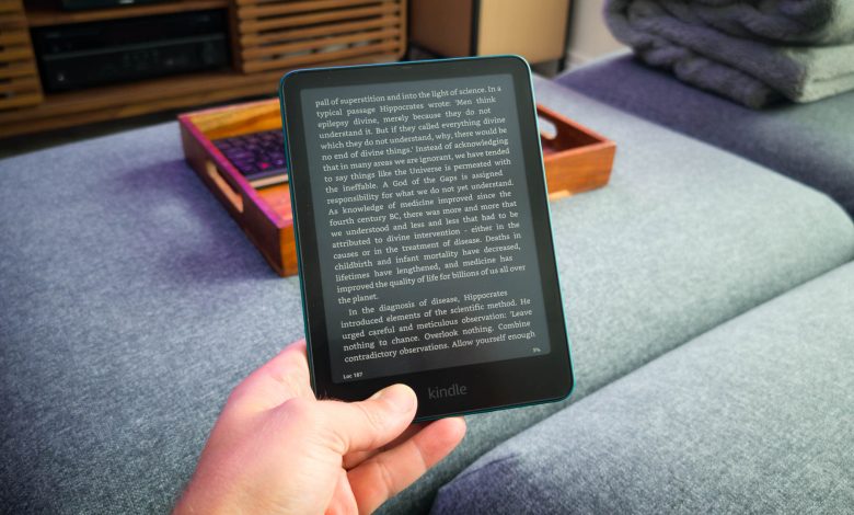 2024 Amazon Kindle Paperwhite in hand with dark mode (4 of 8)