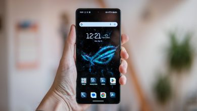 ASUS ROG Phone 9 Pro homescreen in hand