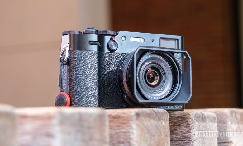 Fujifilm X100V hero