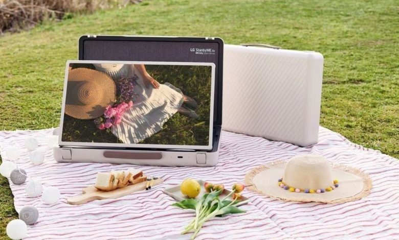 LG StanbyME Go Picnic portable tv