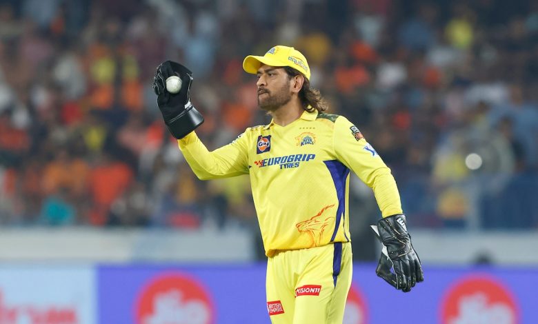 "CSK Ne Chaal Chal Di": نجم هندي سابق يحفر في قاعدة IPL التي تتضمن MS Dhoni