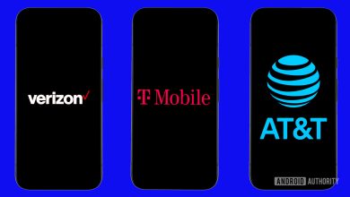 Stock photo of major US carriers Verizon Wireless, AT&amp;T, and T Mobile (1)